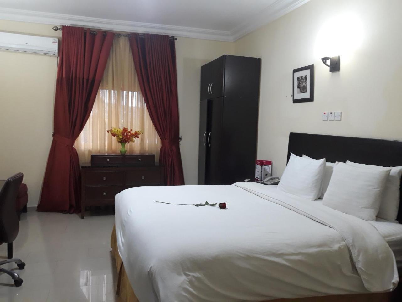 Hotel Reno Abuja Exteriér fotografie