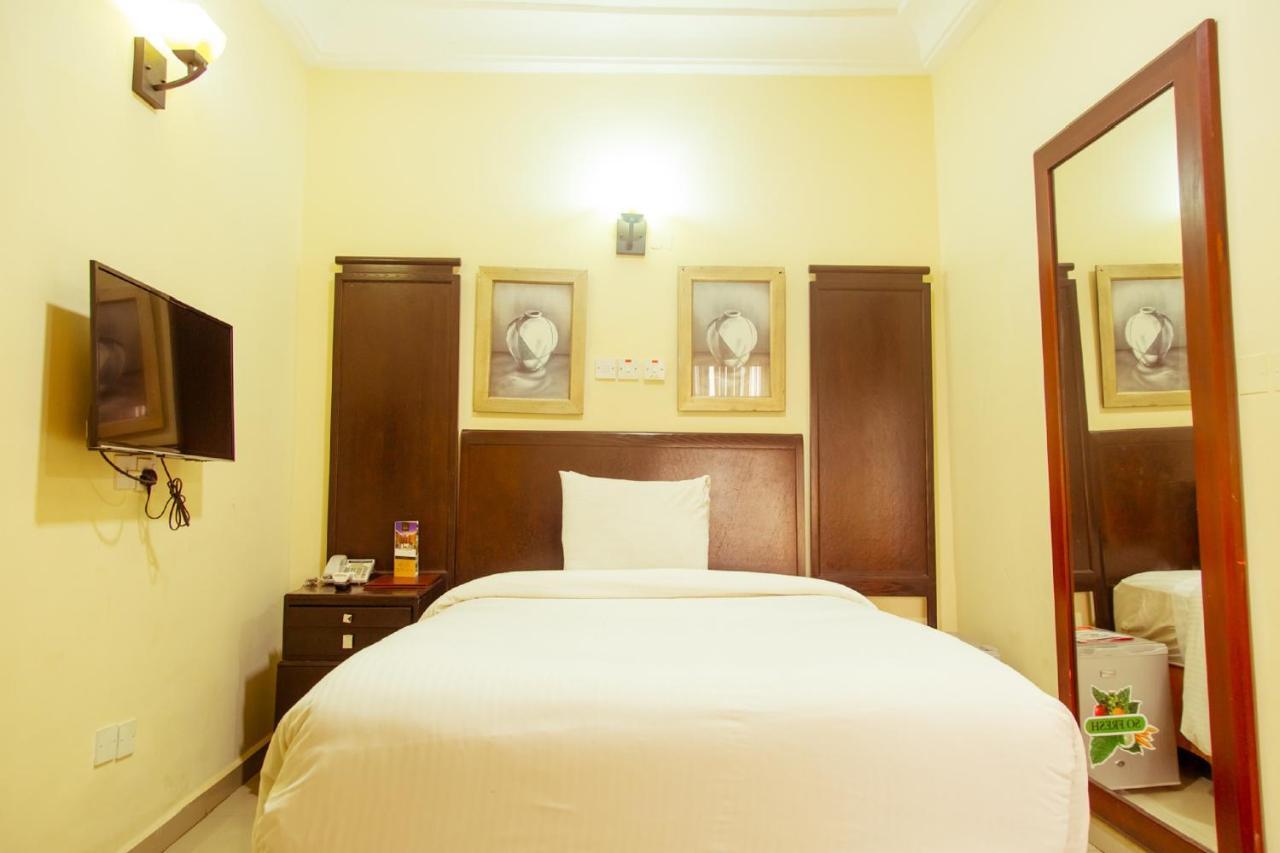 Hotel Reno Abuja Exteriér fotografie