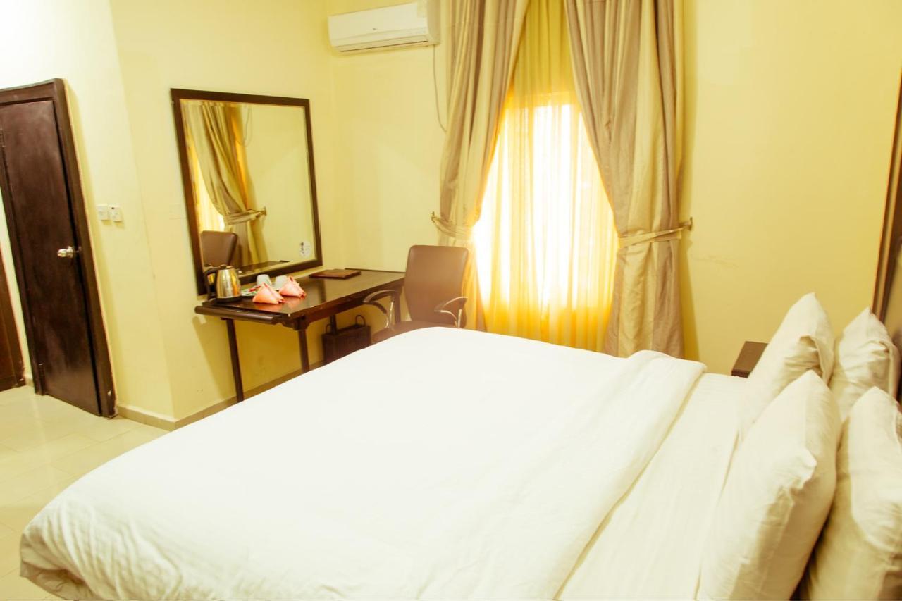 Hotel Reno Abuja Exteriér fotografie